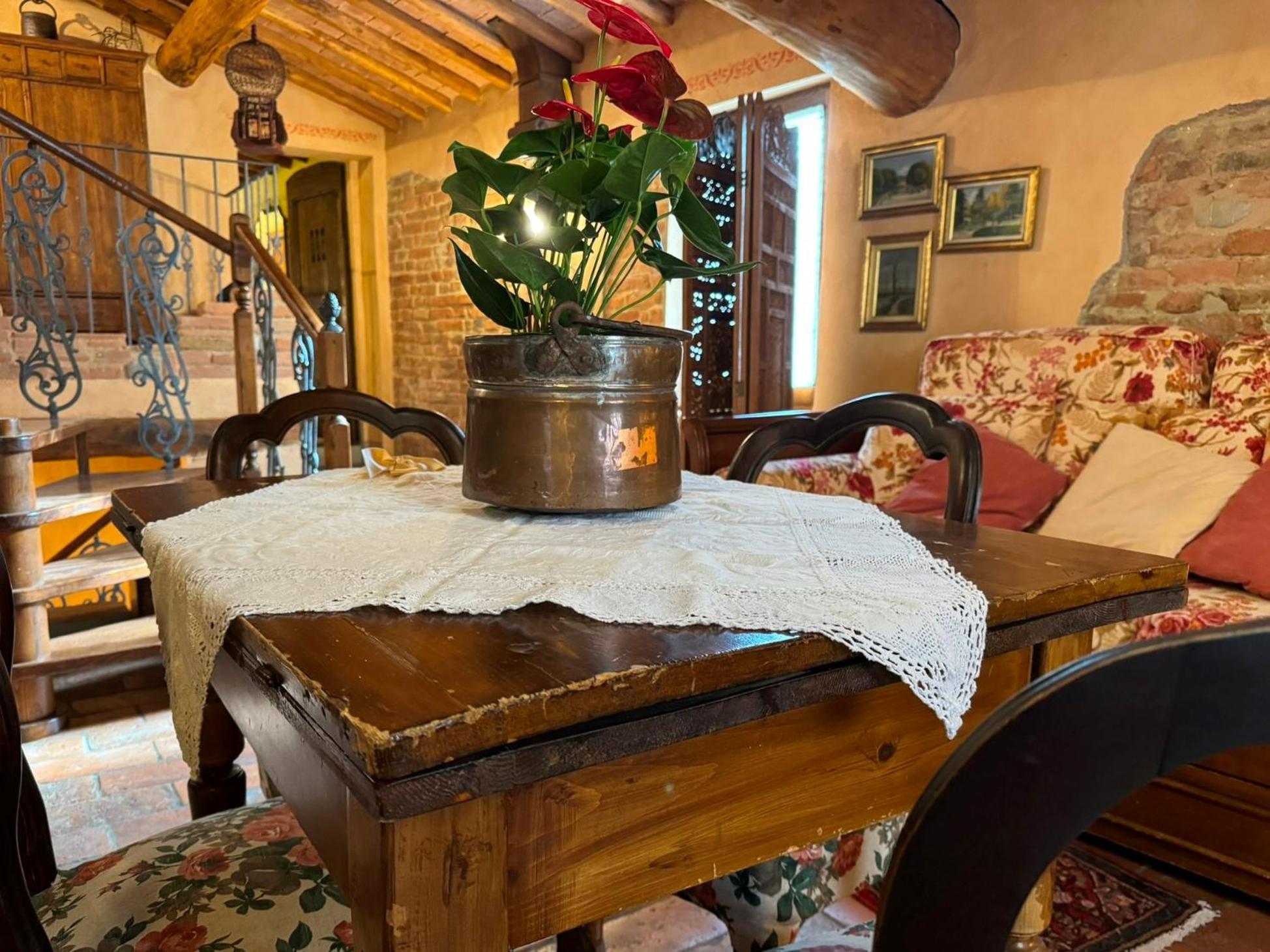 Casa Giulia, Il Gioiello Del Borgo Διαμέρισμα Certaldo Εξωτερικό φωτογραφία
